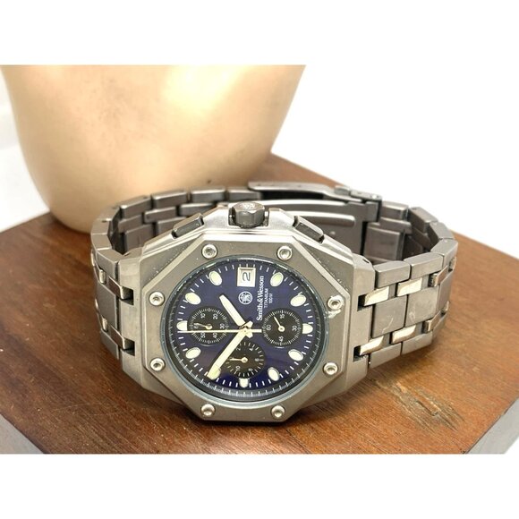Smith & Wesson Titanium Men's Watch Blue Dial Date Quartz Chronograph 39mm - Picture 8 of 14